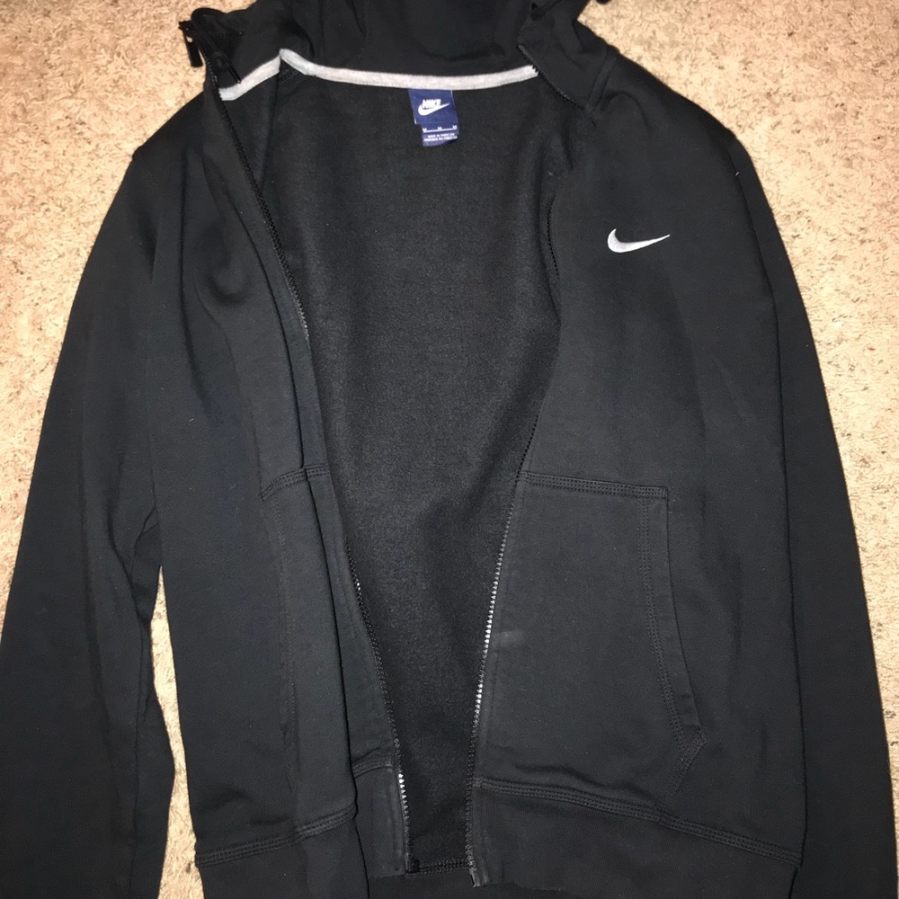 Classic Nike Hooded Zip Zip Jacket