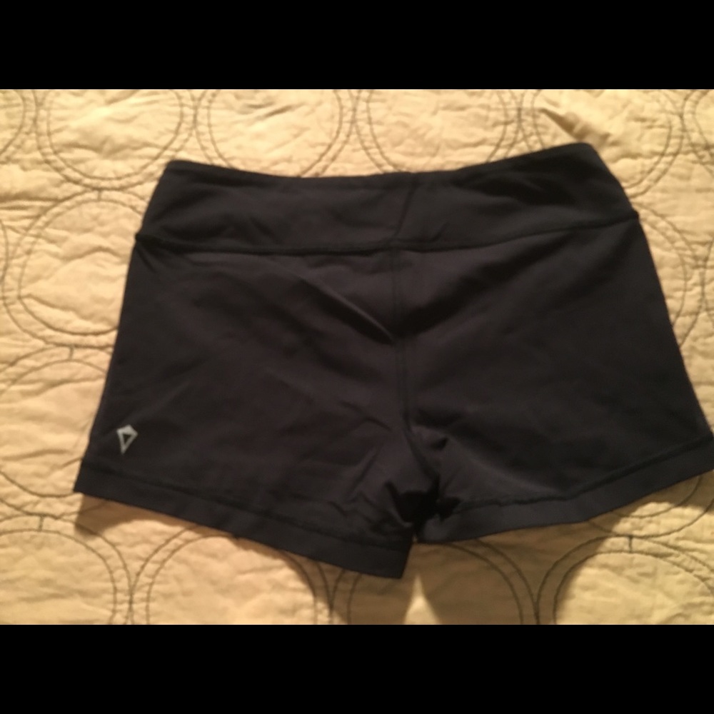 Ivivva tank and shorts. Size 12