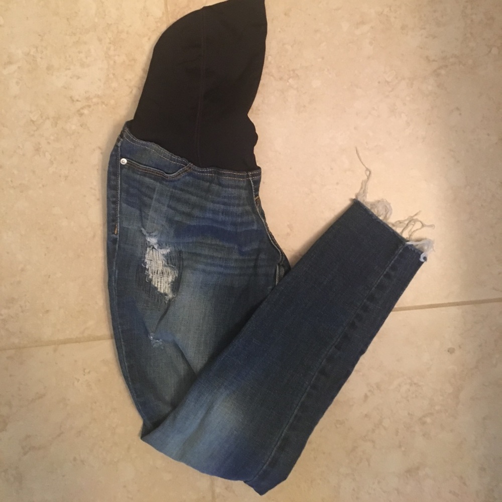 Ingrid and Isabel maternity skinny jeans 0