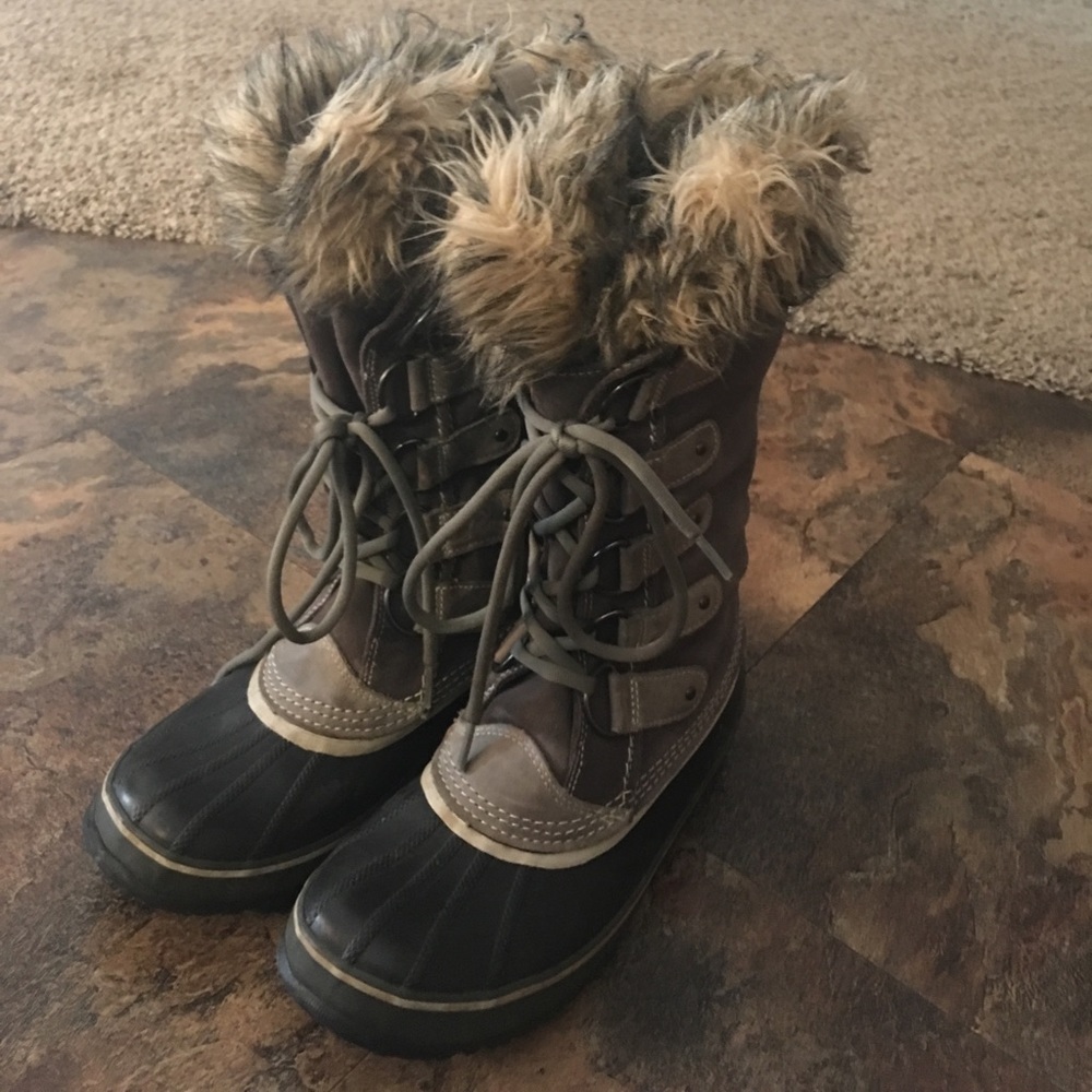 Winter boots