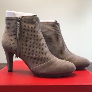 Lani Zip Bootie Fawn Suede