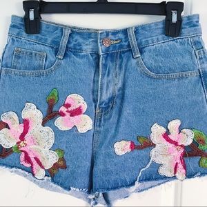 💖Beautiful Women's Floral Jean Shorts💖
