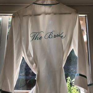 Linea Donatella White Bridal Robe NWT