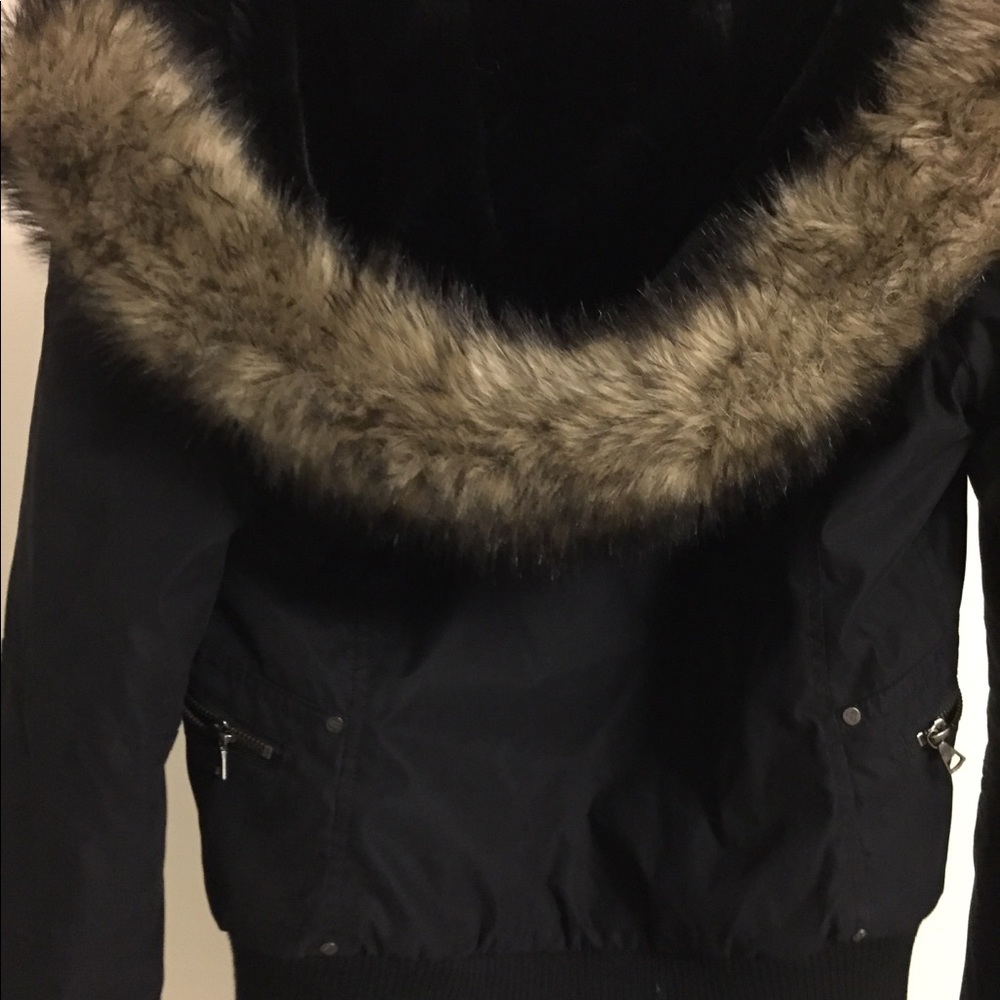 Aritzia TNA St. Moritz Parka - Picture 5 of 6