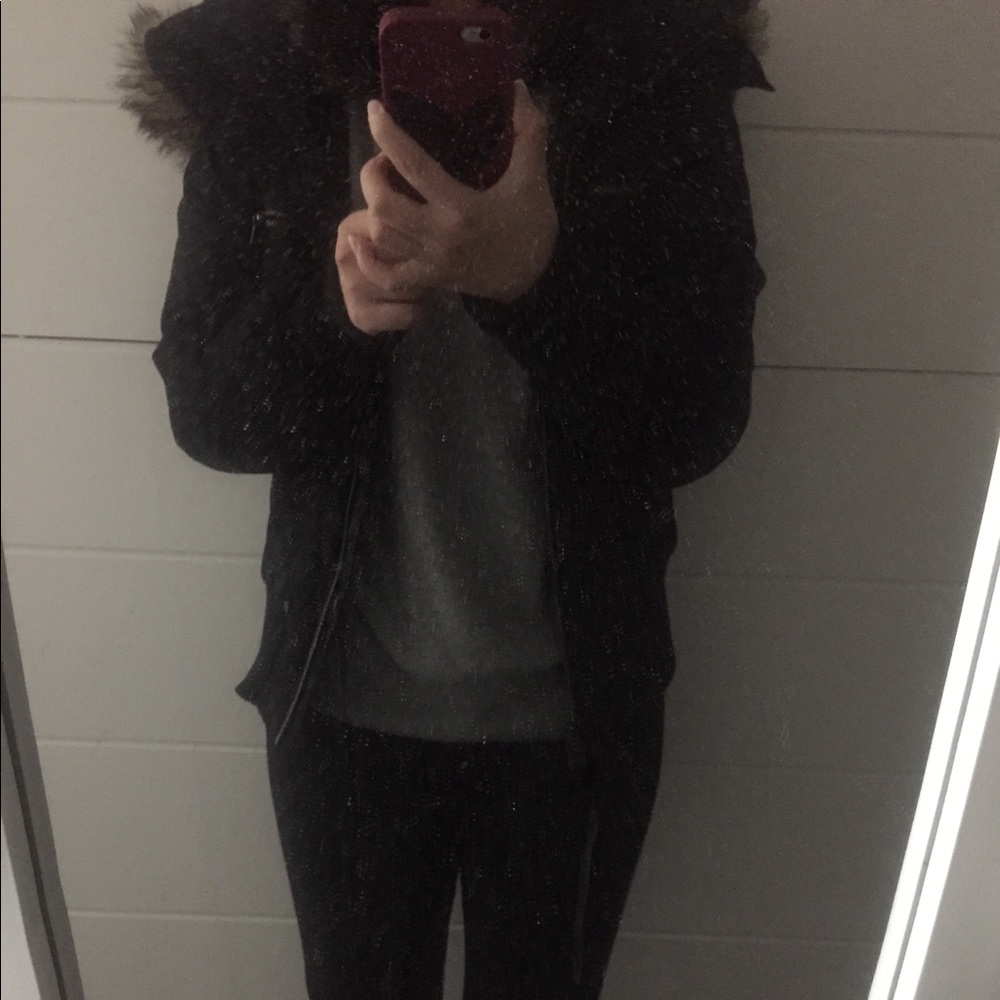 Aritzia TNA St. Moritz Parka - Picture 6 of 6