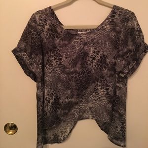 Kira animal print open back tee
