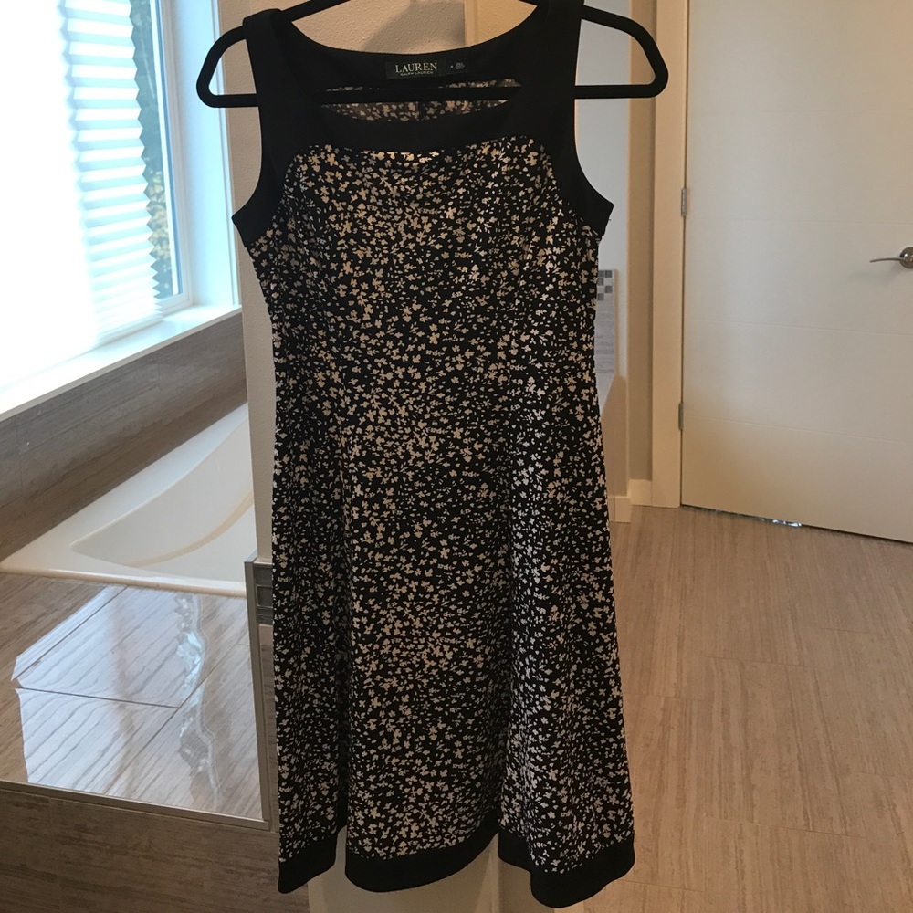 Simply cute B/W Ralph Lauren dress
