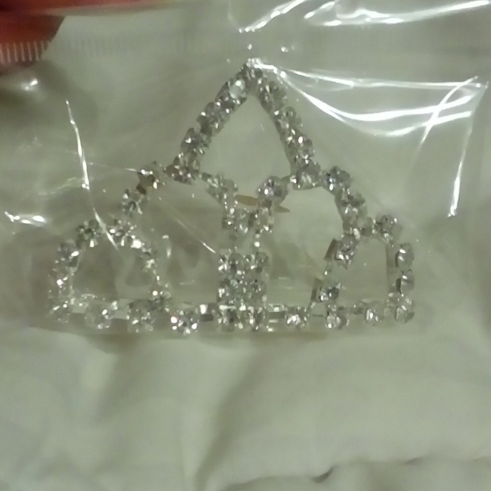 NWT Silver w/White Rhinestone Crown Tiara
