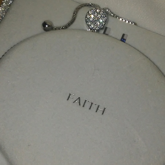 💎Authentic Swarovski Crystals💎 - Picture 3 of 3