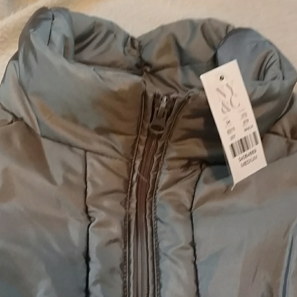 NWT (NEW YORK & CO.)  VEST - Picture 3 of 7