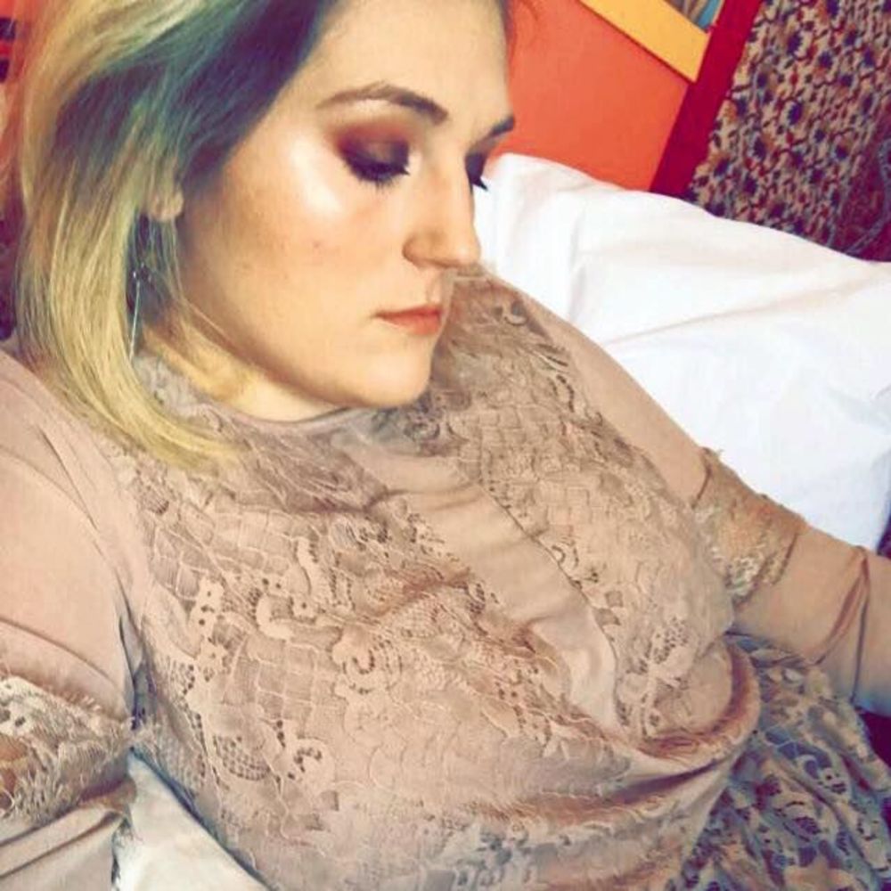 Meet your Posher, Cara
