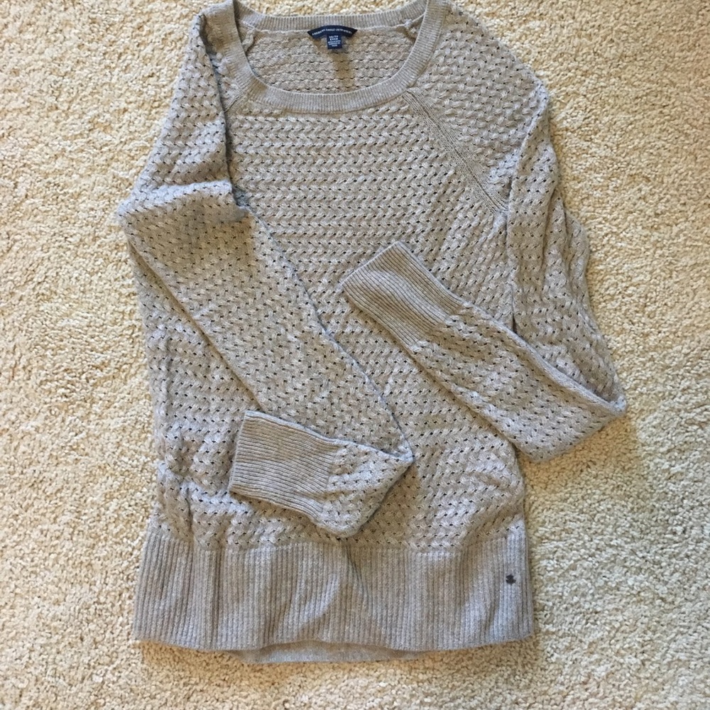American Eagle outfitters sweater