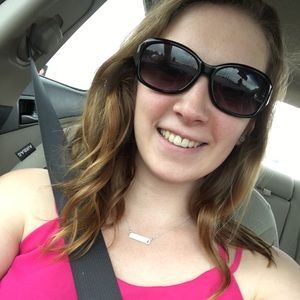 Meet your Posher, Rachel