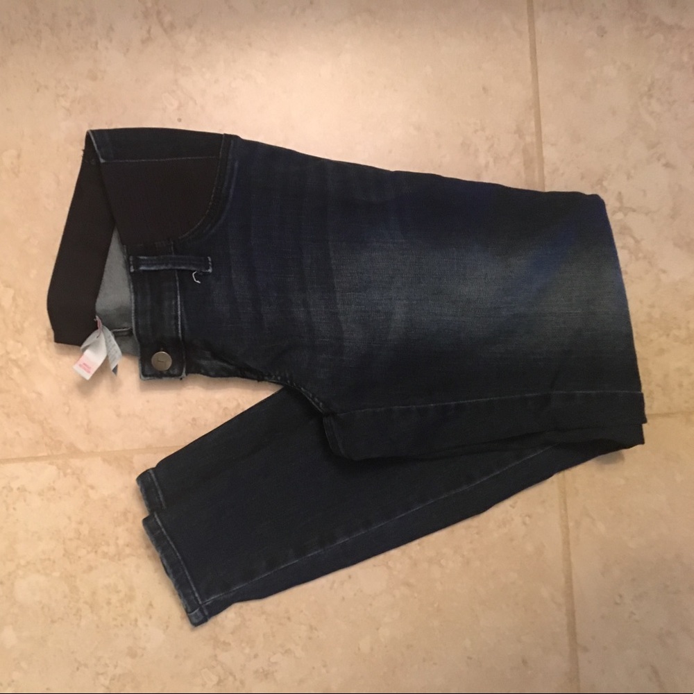 Ingrid and Isabel maternity jeans size 2