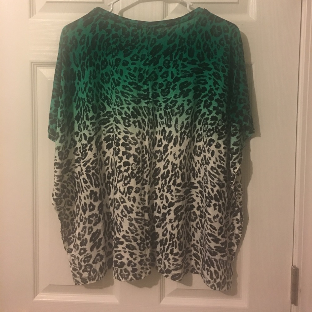 shirt - Picture 2 of 2