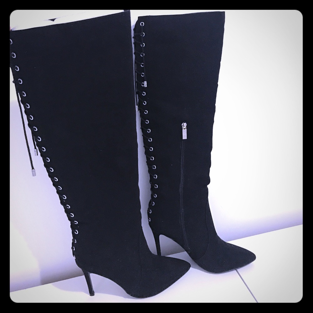 Black knew high boots