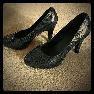 Wanted Black patent snake skin heels