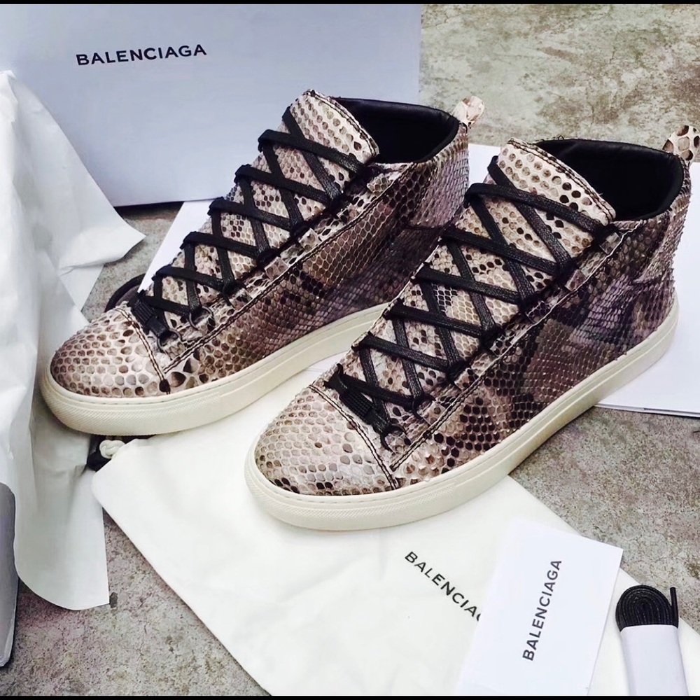 Men's Python belenciagas🔥🔥🔥😎🤙🏾