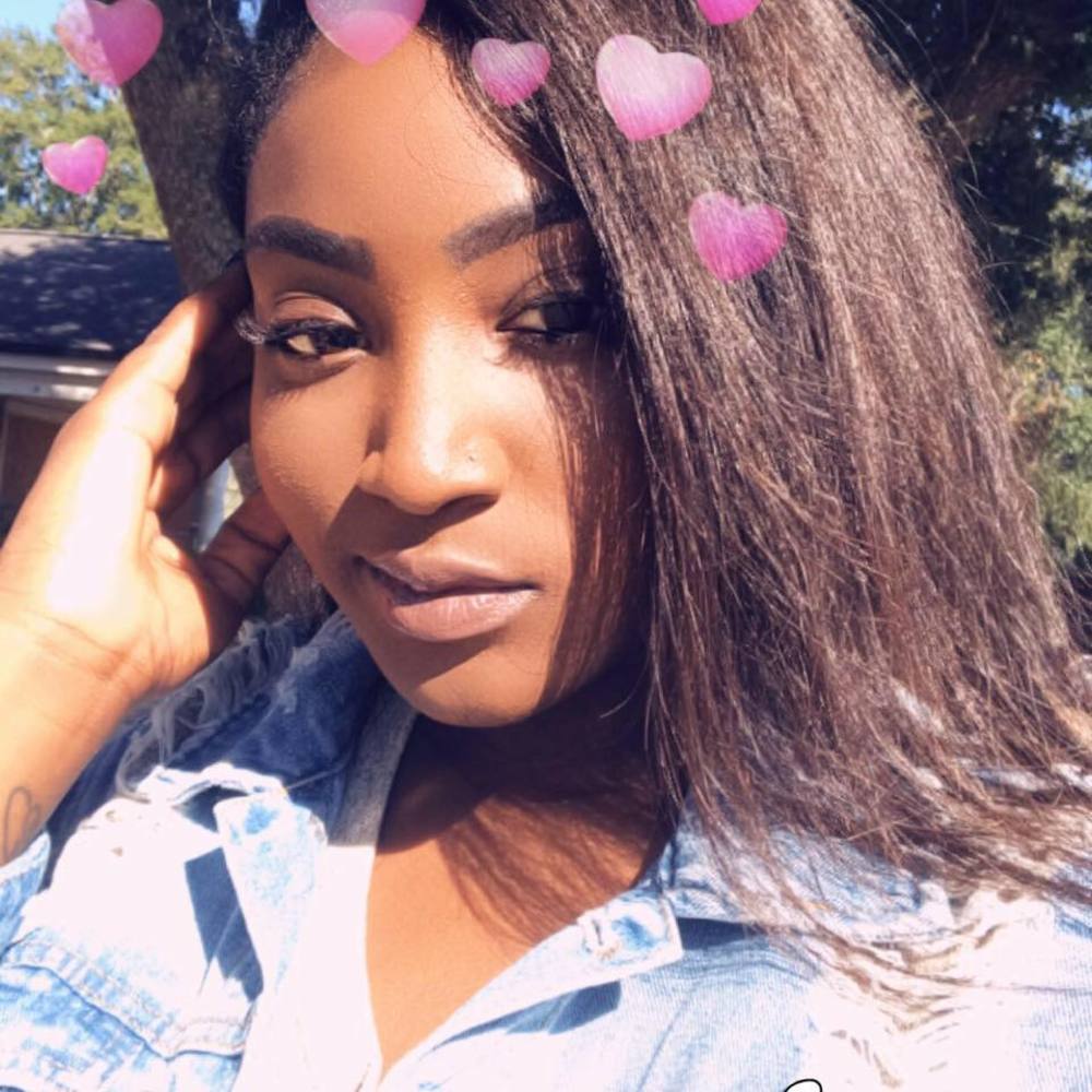 Meet your Posher, Ayanna