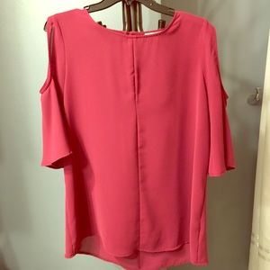 Open shoulder, bell sleeve blouse ❤️❤️