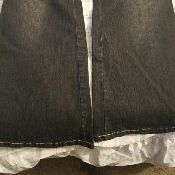 Jeans - Picture 2 of 4