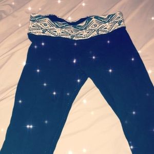 Black Capri leggings size medium would fit small