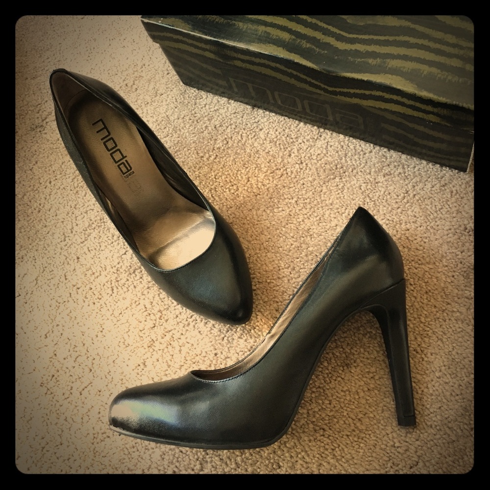 🖤Black Leather Stiletto Pumps