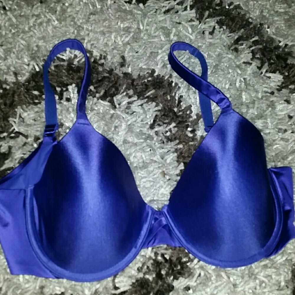 Barely There Underwire Support Bra - image 1