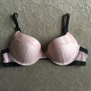 Victoria's Secret Very Sexy Push-up Bra 36B