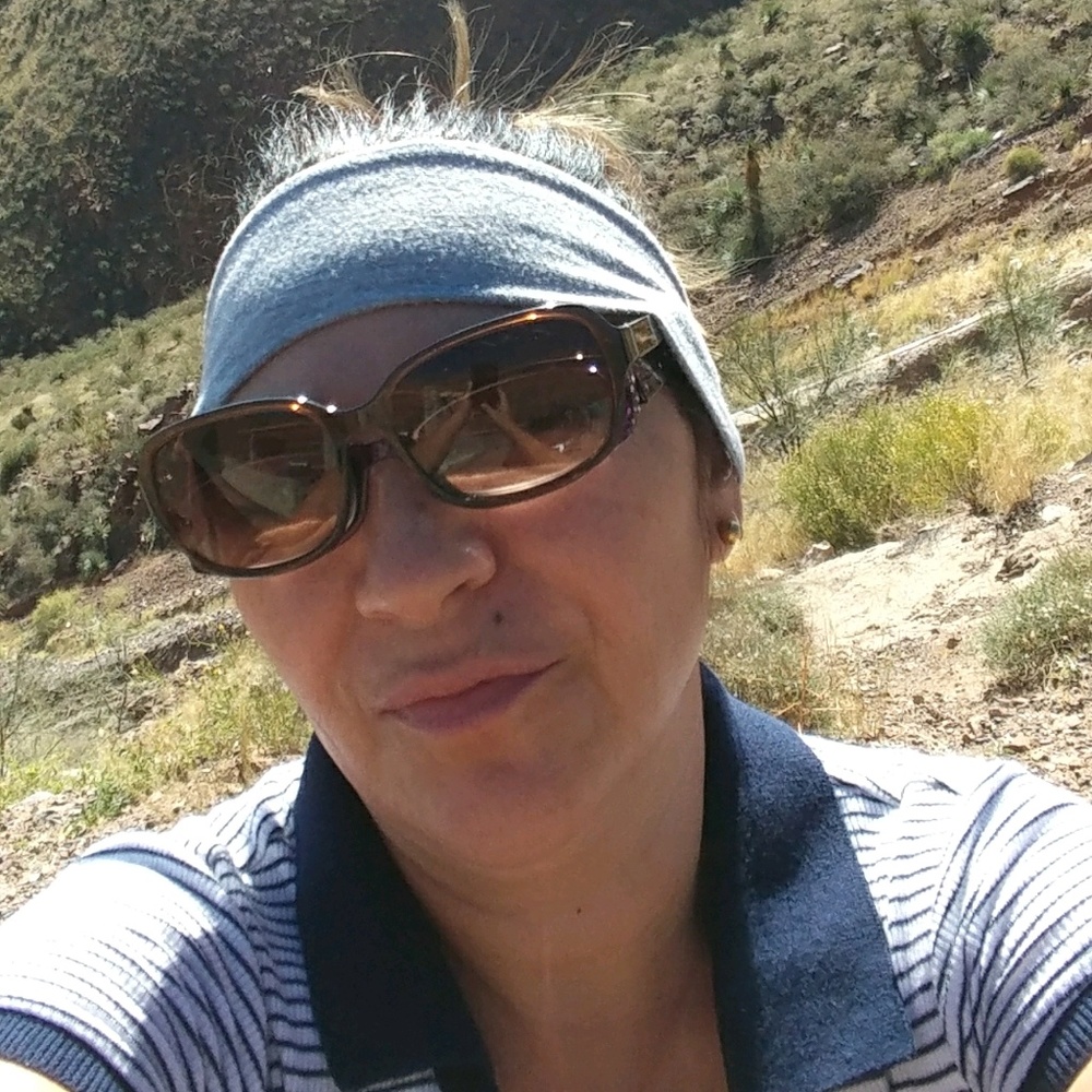 Meet your Posher, Elizabeth