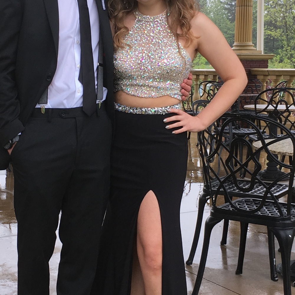 Prom dress in black 🔥😍 - Picture 2 of 8