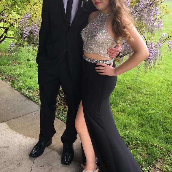 Prom dress in black 🔥😍 - Picture 3 of 8