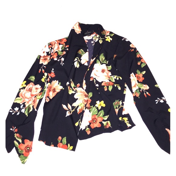 Jacket💋 - Picture 2 of 3