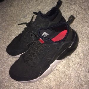 Nike huaraches size 6