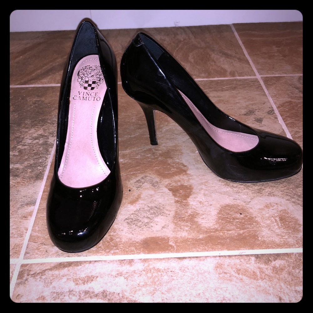 Vince Camuto Black Patent Leather Pumps