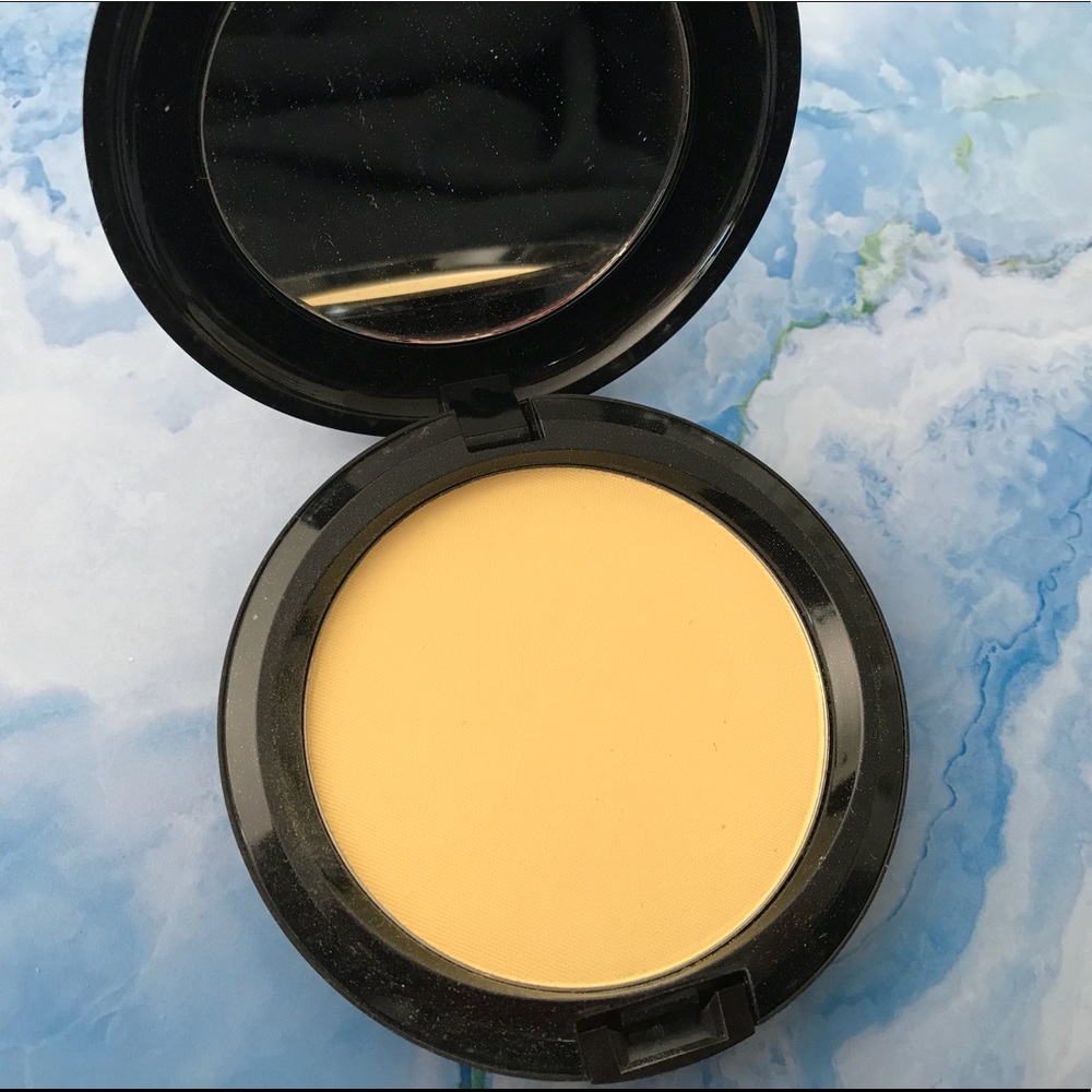 Prep + Prime Color Correcting Compact “Neutralize”