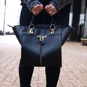 DN Danielle Nicole Tote