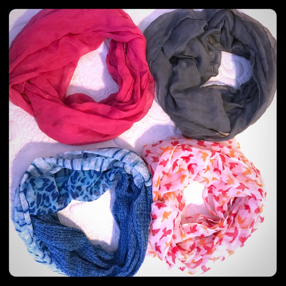 Lot of 4 infinity scarves.