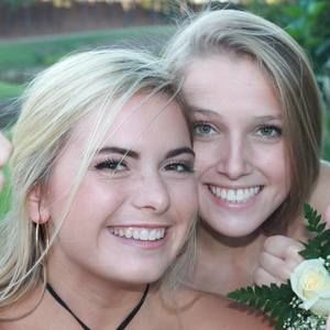 Meet your Posher, Caroline