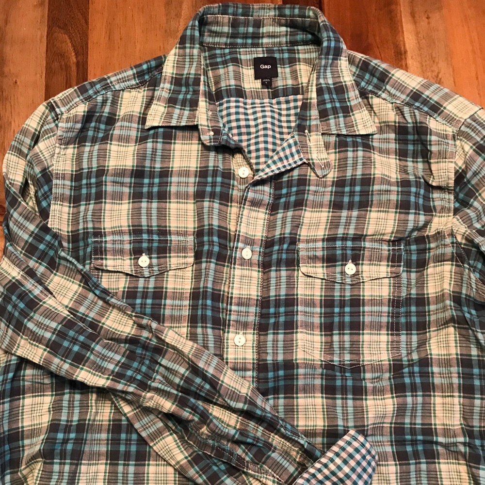 Men's L Gap blue and green plaid shirt.
