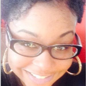 Meet your Posher, Reniesha