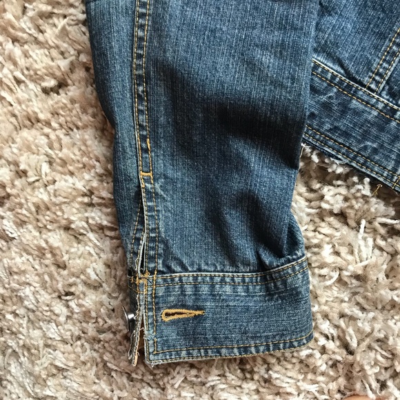 Cropped jean jacket - Picture 3 of 4