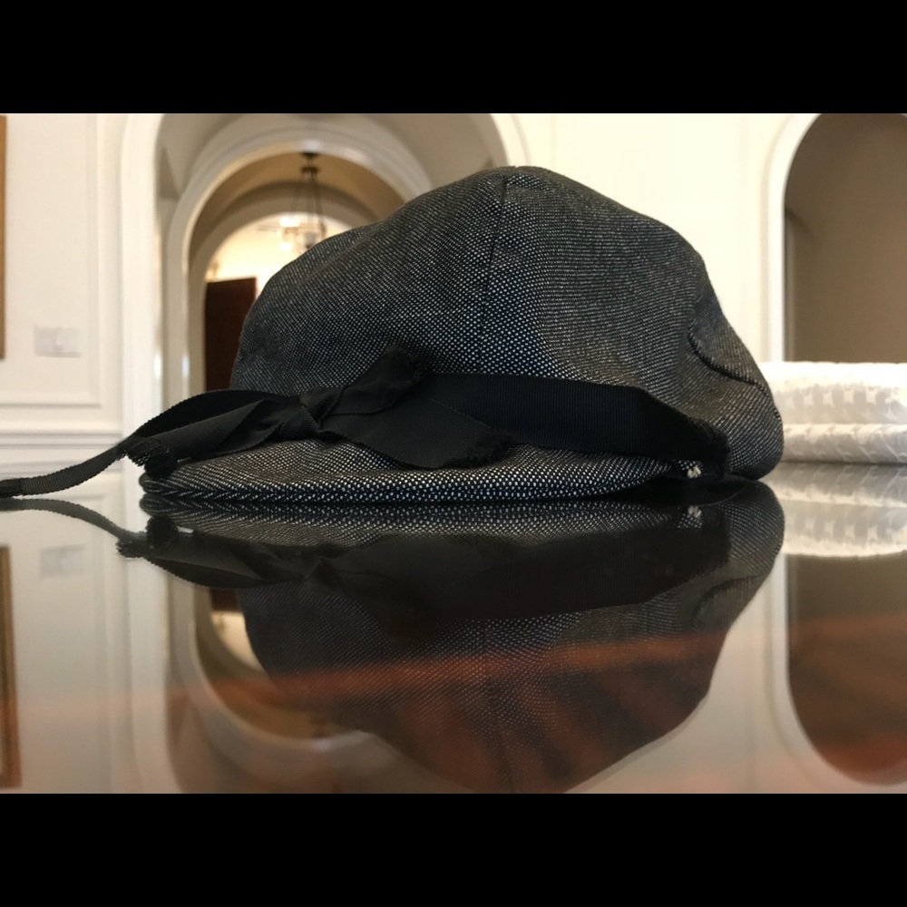 Jennifer Ouellette hat