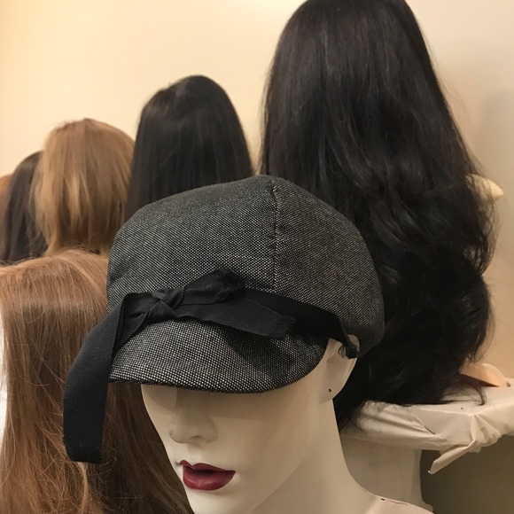 Jennifer Ouellette hat