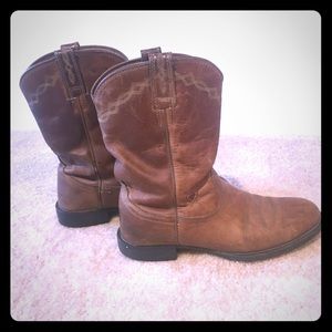 Used Woman Ariat Boots