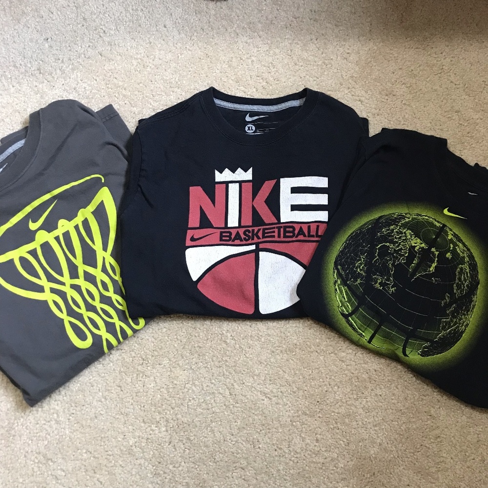 Bundle of NIKE Basketball Long Sleeves (Boy's XL)