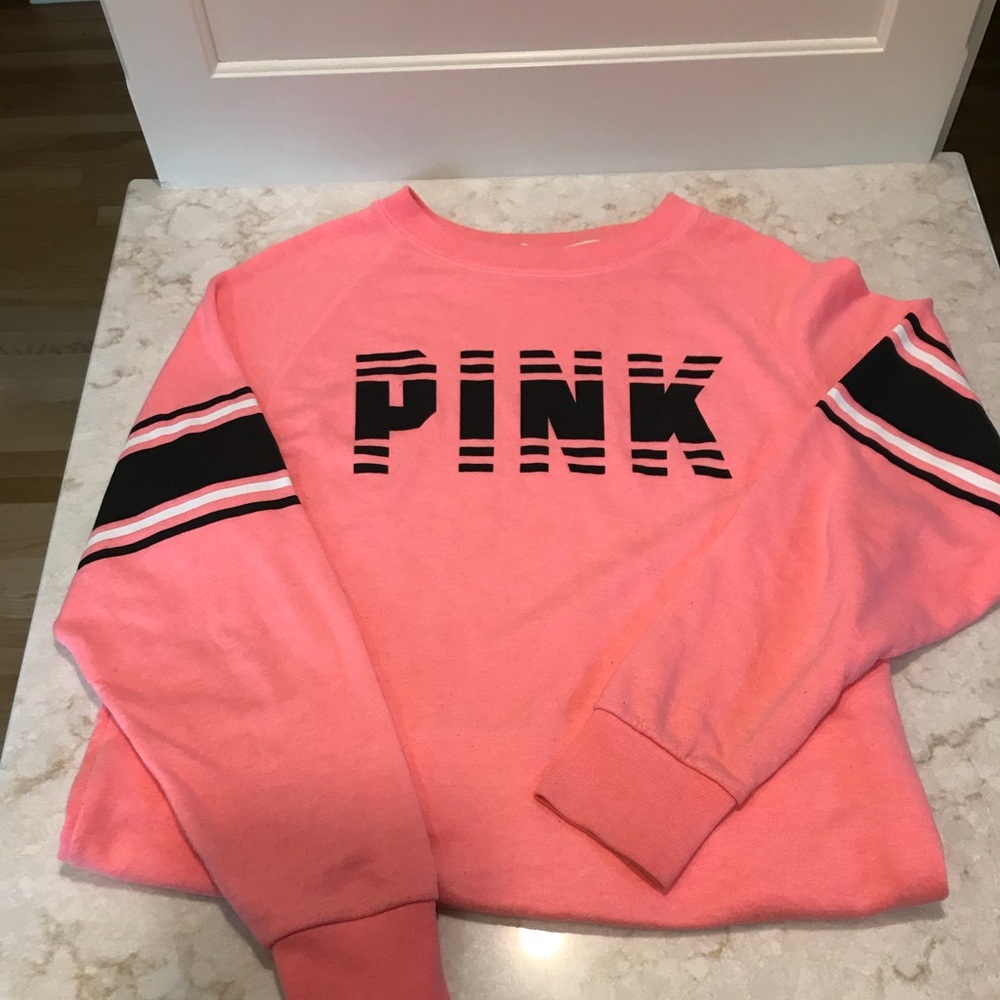VS Pink Crewneck