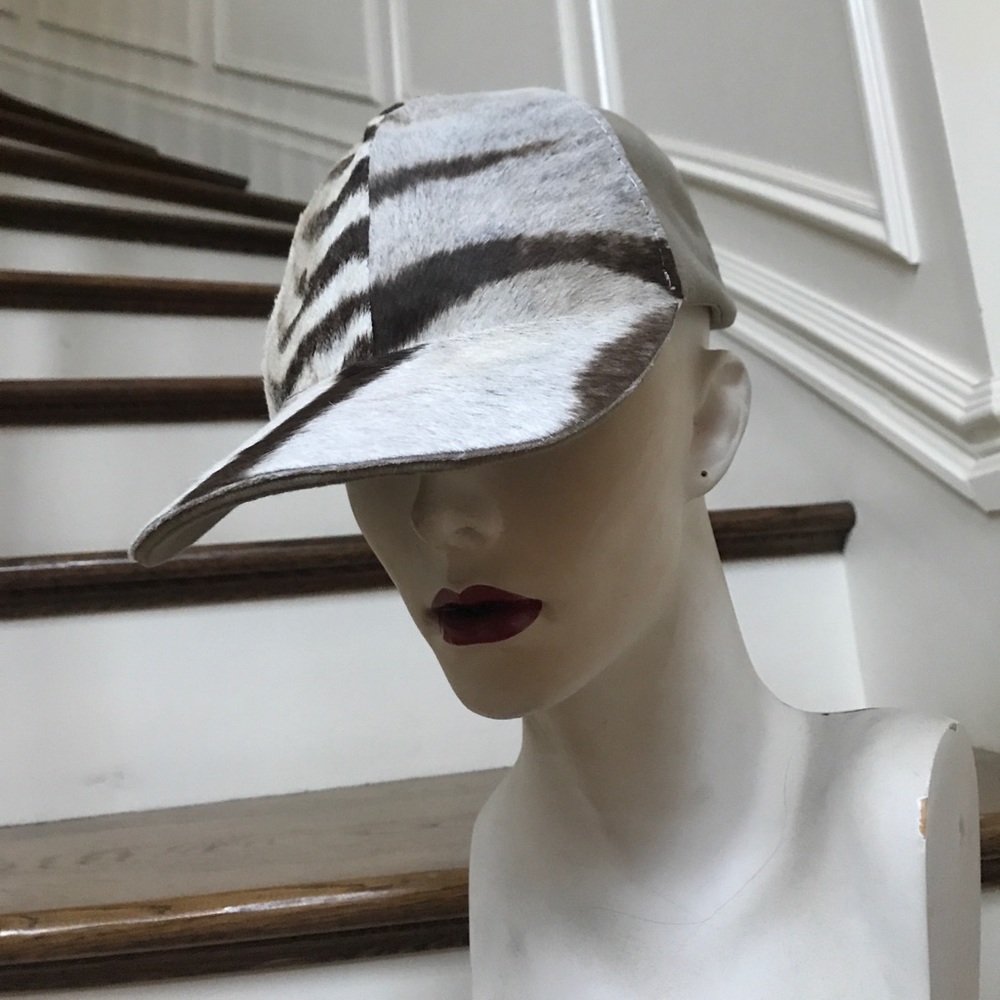 Real Animal Skin Hat - Picture 5 of 7