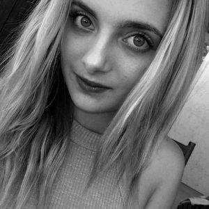 Meet your Posher, Mickenzie