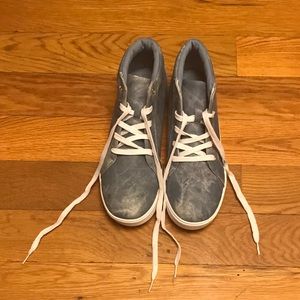 Women's Cushion Walk Mid-top Sneakers